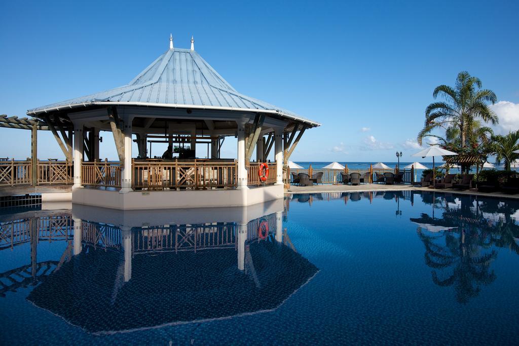 Pearle Beach Resort & Spa Flic en Flac Екстер'єр фото