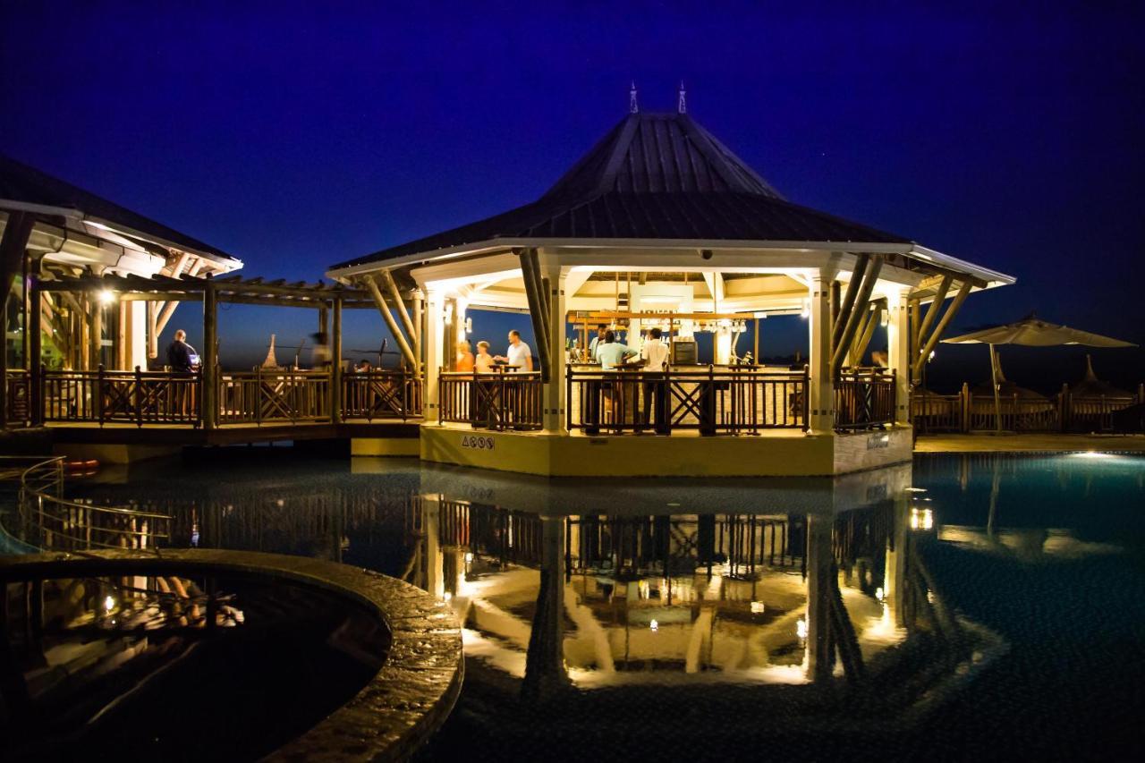 Pearle Beach Resort & Spa Flic en Flac Екстер'єр фото